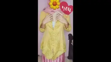Ukhti Kebaya Pink Menggoda Penonton Live